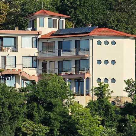 בלצ'יק Guest Rooms Sea View מראה חיצוני תמונה