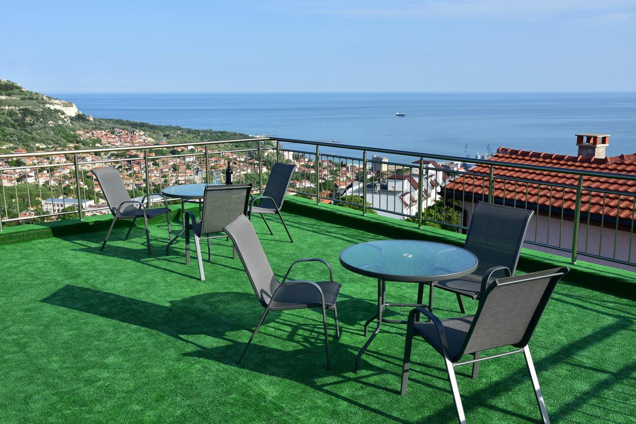 בלצ'יק Guest Rooms Sea View מראה חיצוני תמונה